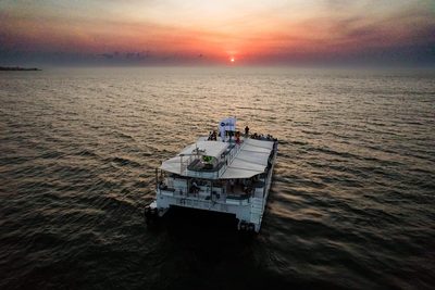 🌅SUNSET CATAMARAN