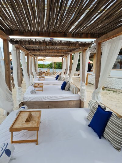 DIA DE PLAYA CON OPEN BAR